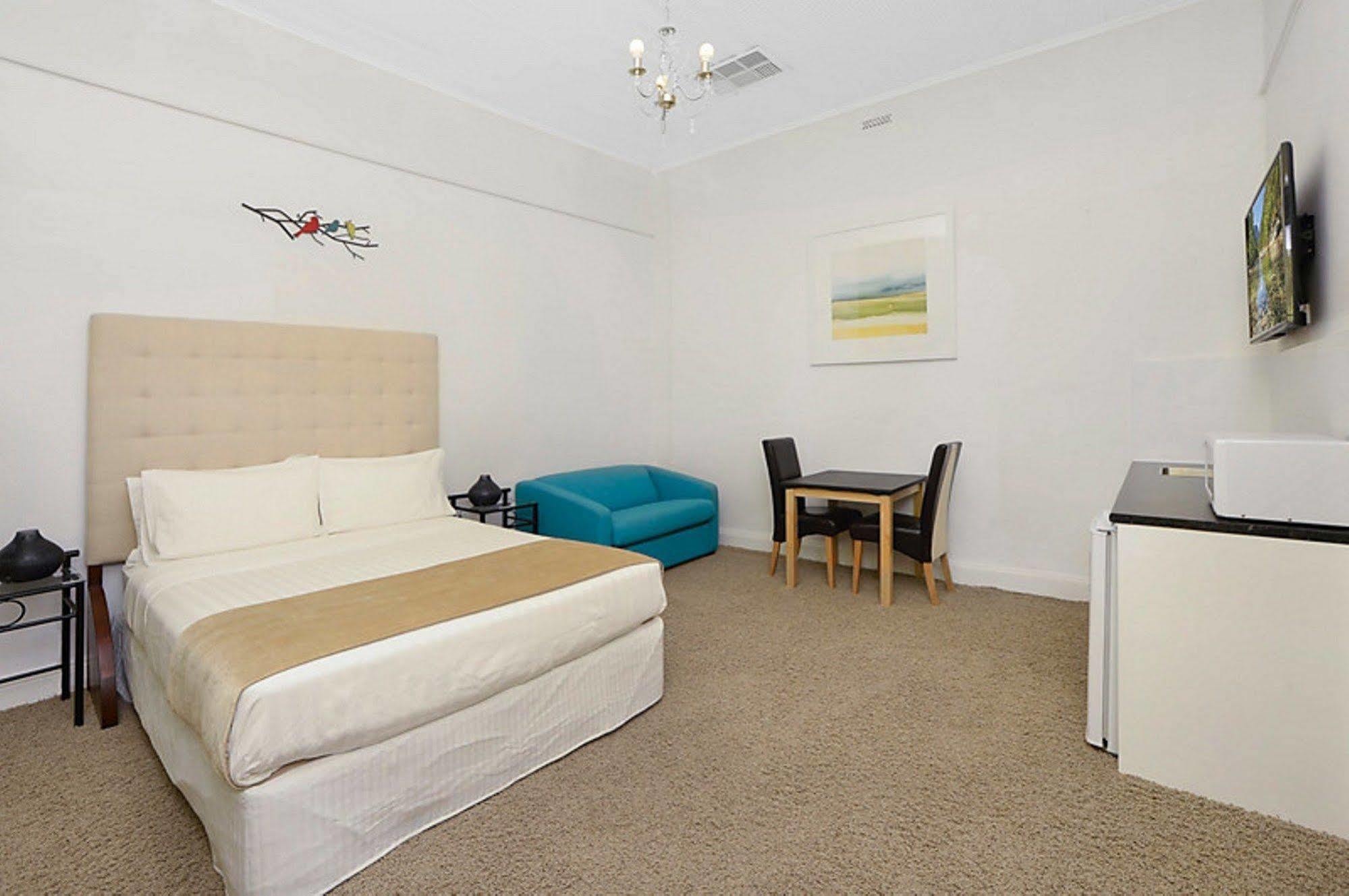 Suites On Avon York Εξωτερικό φωτογραφία